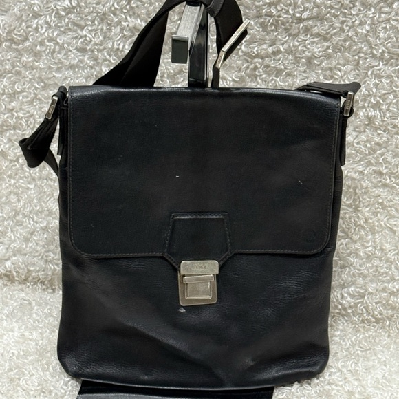 FENDI Black Leather Men's Messenger Bag - Picture 1 of 15